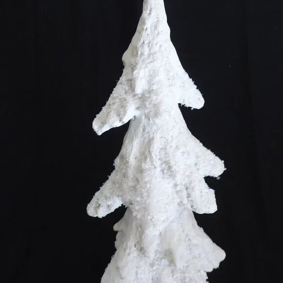NEW 18” SNOW COVERED CHRISTMAS WINTER FOREST PINE TREE RESIN DECORATION - Picture 10 of 10